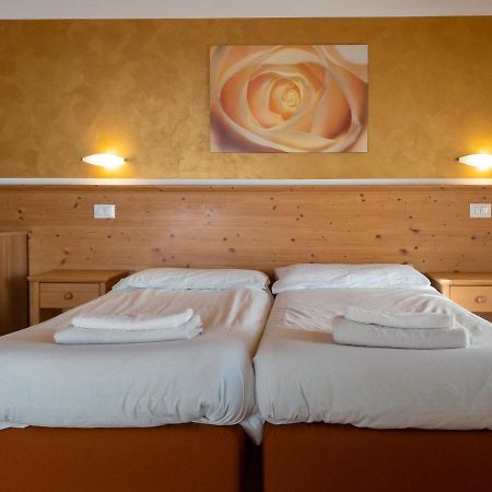트렌토 Agritur Al Vigneto B&B 외부 사진